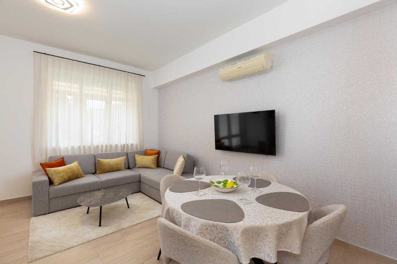 Stylish Apartment Mediterraneo Πόρετς Εξωτερικό φωτογραφία