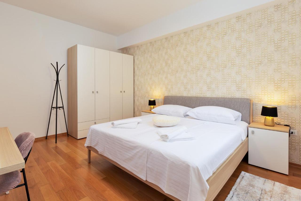 Stylish Apartment Mediterraneo Πόρετς Εξωτερικό φωτογραφία