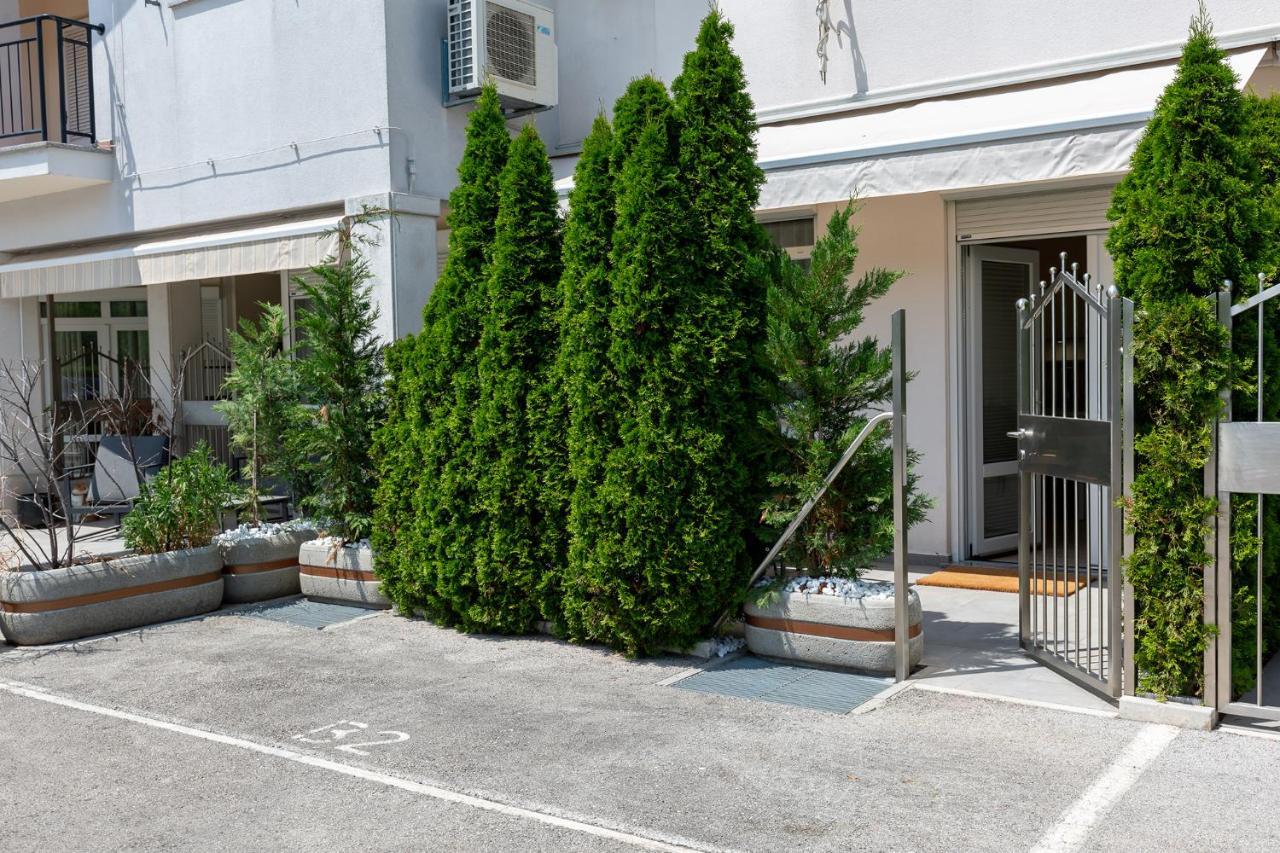 Stylish Apartment Mediterraneo Πόρετς Εξωτερικό φωτογραφία