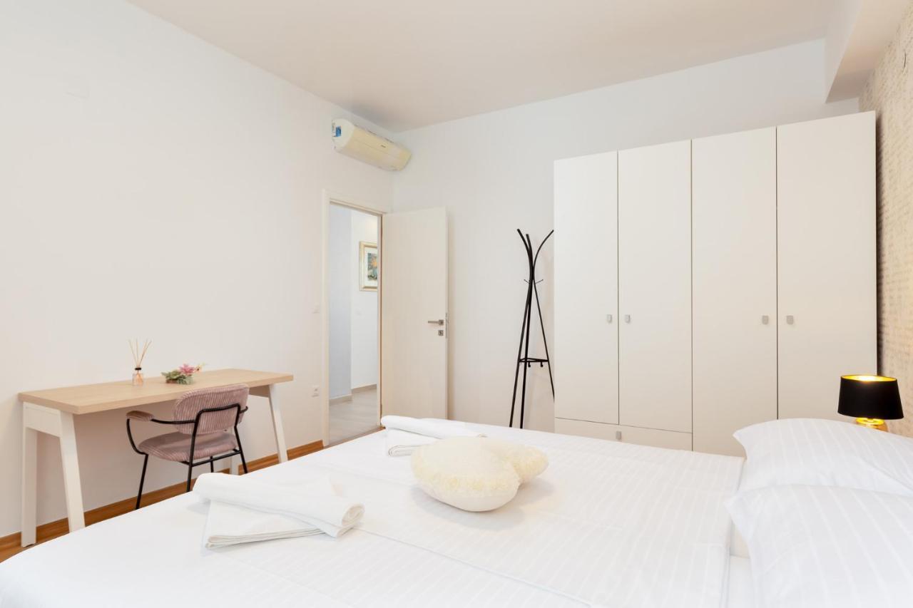 Stylish Apartment Mediterraneo Πόρετς Εξωτερικό φωτογραφία