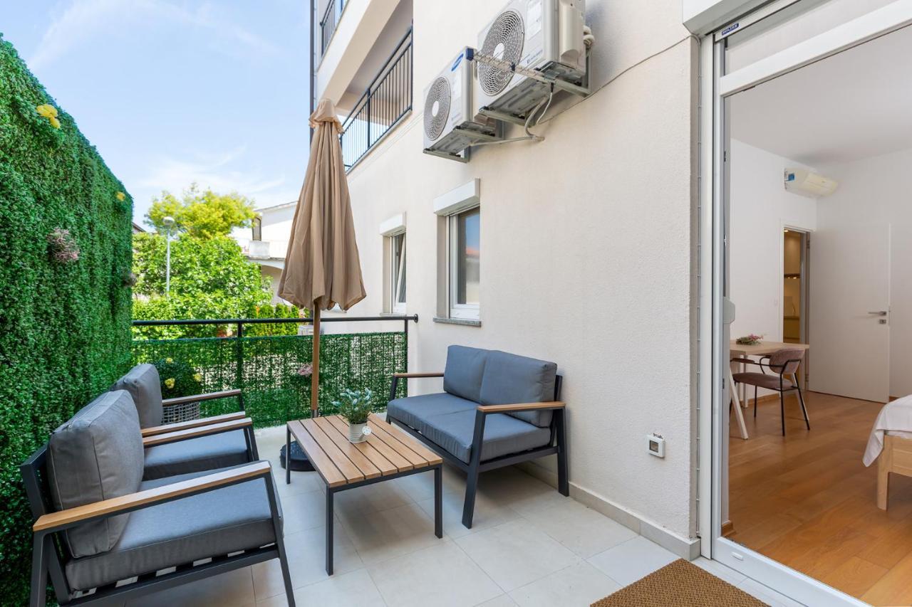 Stylish Apartment Mediterraneo Πόρετς Εξωτερικό φωτογραφία