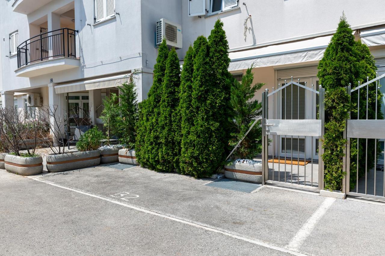 Stylish Apartment Mediterraneo Πόρετς Εξωτερικό φωτογραφία
